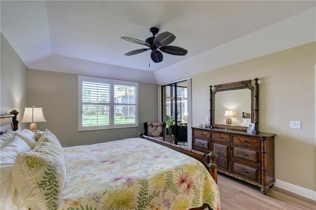 Building Photo - 6101 SE Landing Way