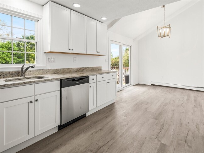 Building Photo - 26 Sidney St