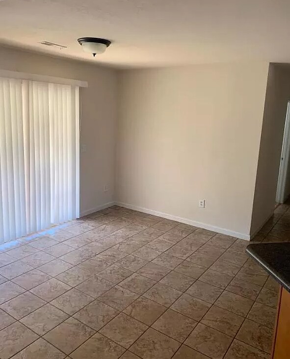Building Photo - Charming 3 Bedroom Home in Simpsonville, S...