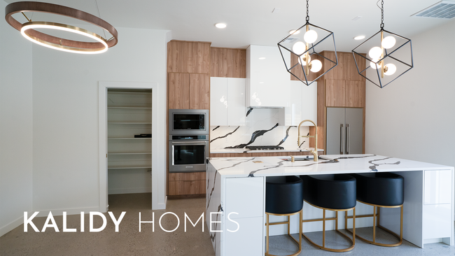 Building Photo - 605 N Idaho Ave