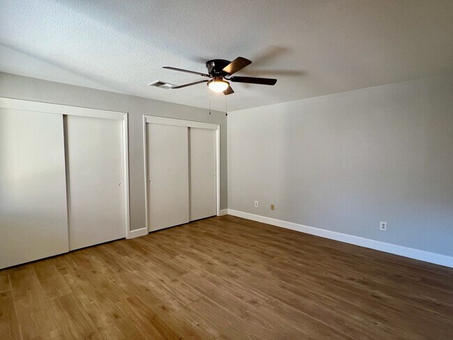 Building Photo - Renovated 3-Bedroom Home with 2-Car Garage in Quailwood