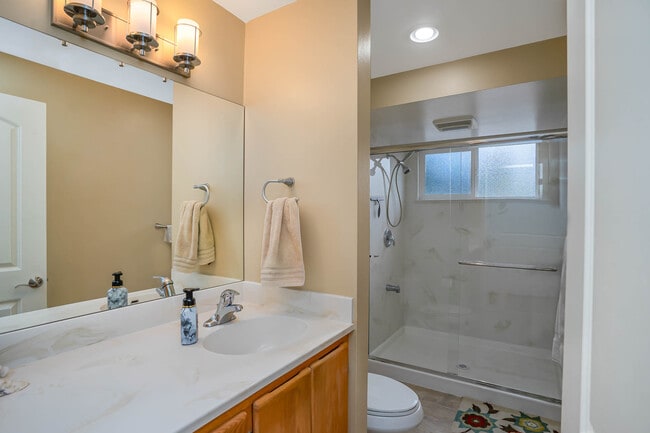 Building Photo - 2404 182nd Ave NE