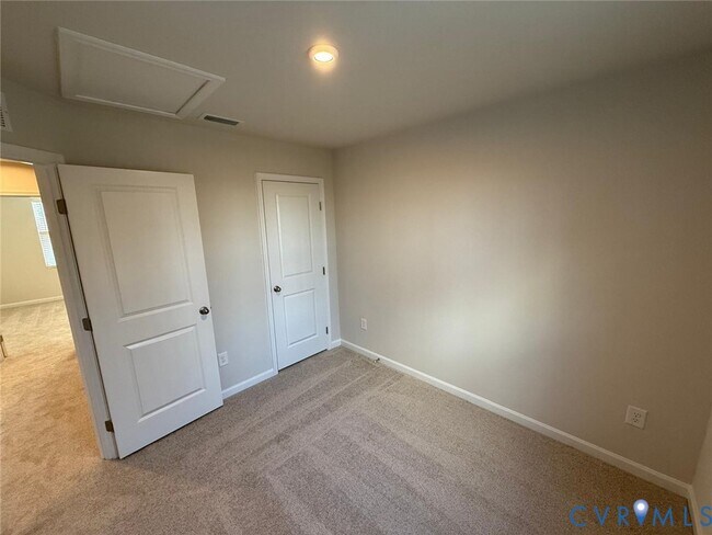Building Photo - 5409 Canterbury Rdg Wy