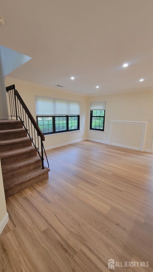 Building Photo - 138 Longfield Ct