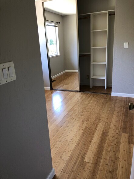 Bedroom 2 with wall to wall closet - 870 Coolidge Ave