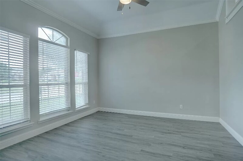Building Photo - 5616 Petunia Dr