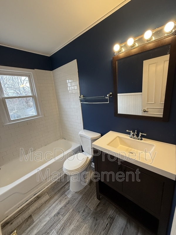 Building Photo - 12009 Stansbury Dr