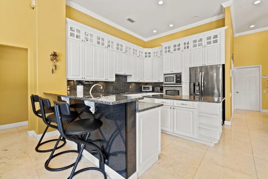 Building Photo - 30324 Laurelwood Ln