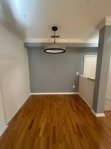 Den - 4860 Eisenhower Ave