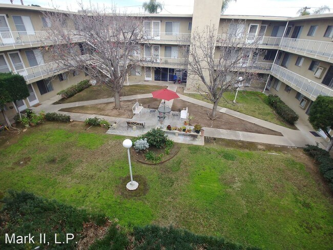 Building Photo - 222 G St