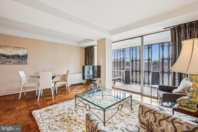 Building Photo - 1311 Delaware Ave SW