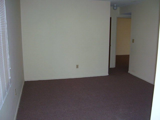 Building Photo - 114 Taft St