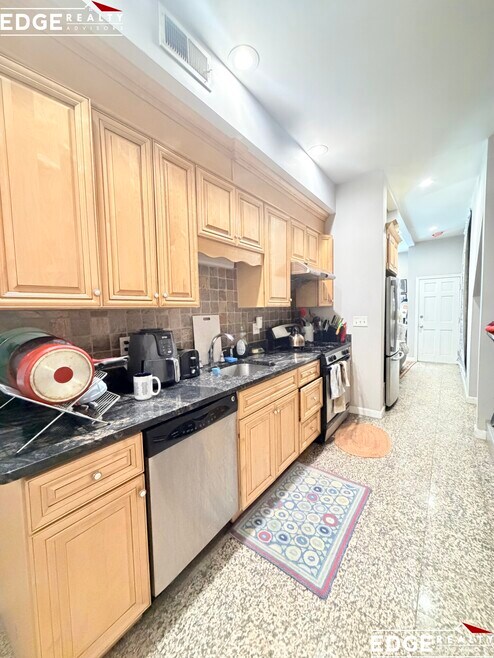 Building Photo - 45 Allston St