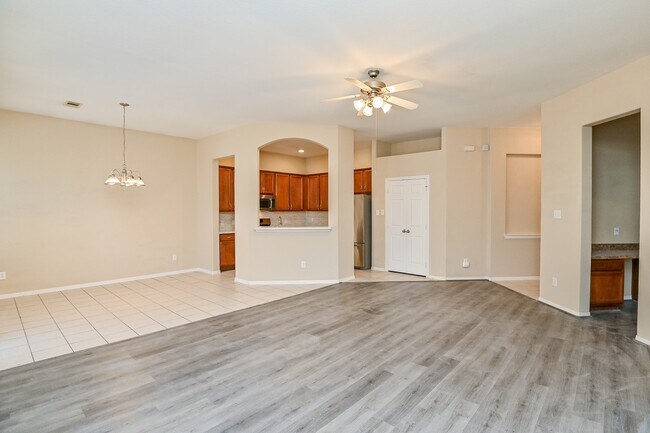 Building Photo - 719 Levi Bend