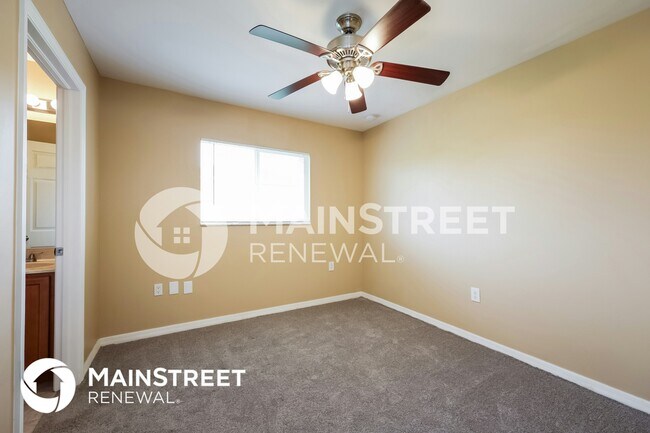 Building Photo - 3016 25th St W