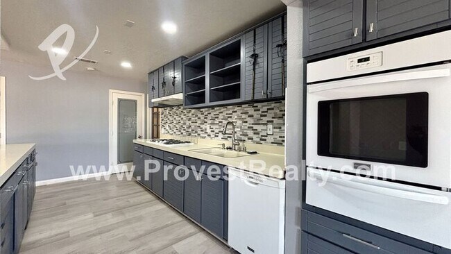Building Photo - 14945 Flathead Rd