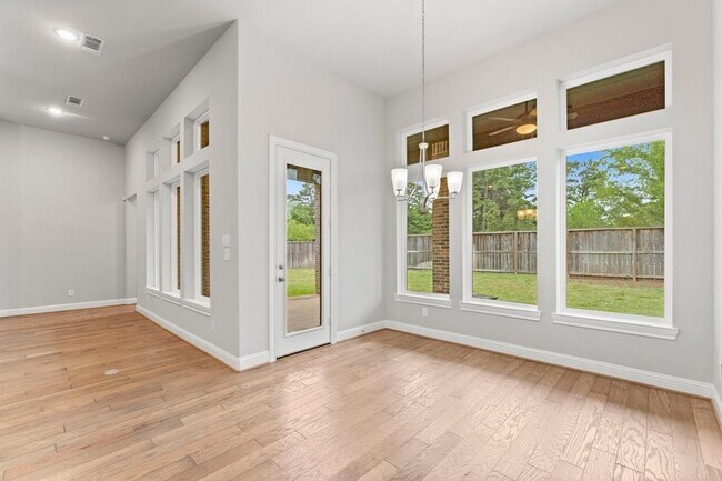 Building Photo - 40 Venetia Grove Dr