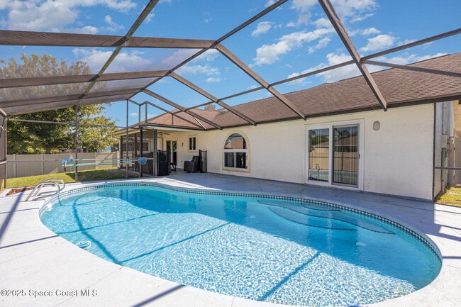 Building Photo - 1781 Radisson St NW