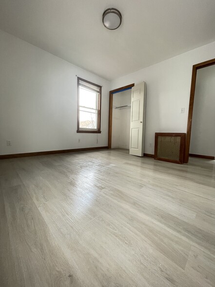 Building Photo - 4848 207th St