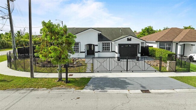 Primary Photo - 13400 SW 182nd St