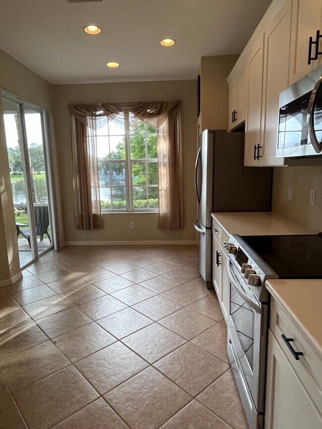 Building Photo - 14467 Mirabelle Vista Cir