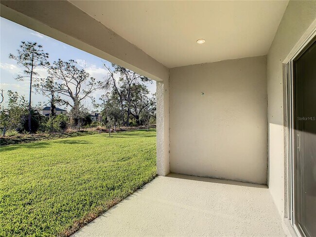Building Photo - 1826 West Palms Drive
