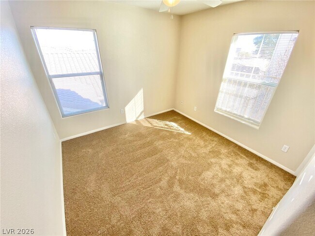 Building Photo - 8569 Rhamus Ct