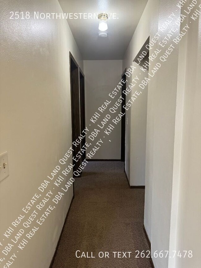 Building Photo - 2518 Northwestern Ave