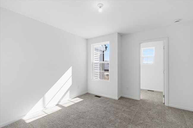 Building Photo - 5604 Corgi Dr