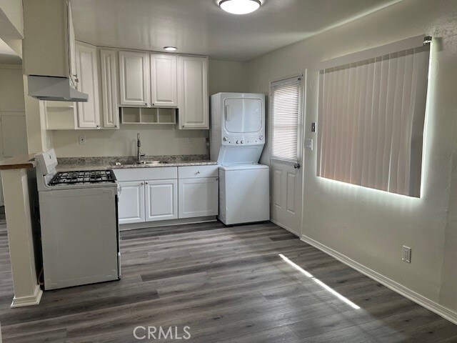 Building Photo - 45521 Sunset Ln