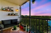 Building Photo - 900 Cove Cay Dr
