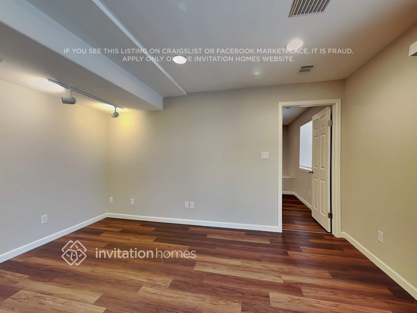 Building Photo - 15979 Rock Crystal Dr