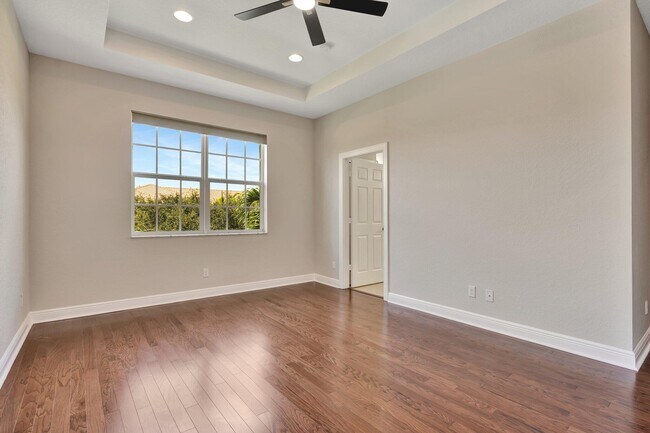 Building Photo - 4559 Cadiz Cir