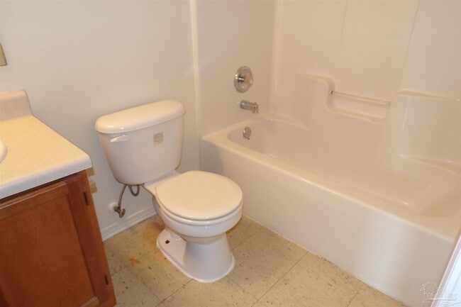 Building Photo - 509 Wood Crest Way