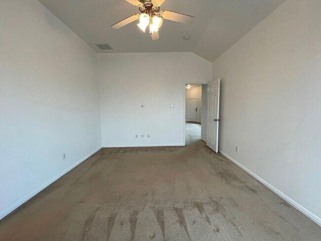 Building Photo - Nice home available in Brookside Subdivision!