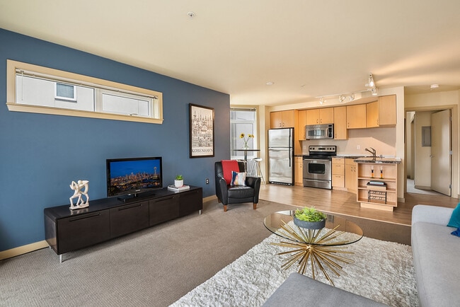 Building Photo - 103 Bellevue Ave E