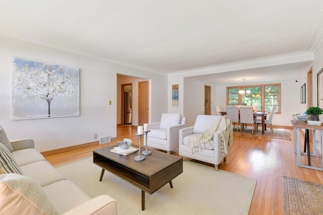 Building Photo - 4509 Laguna Dr