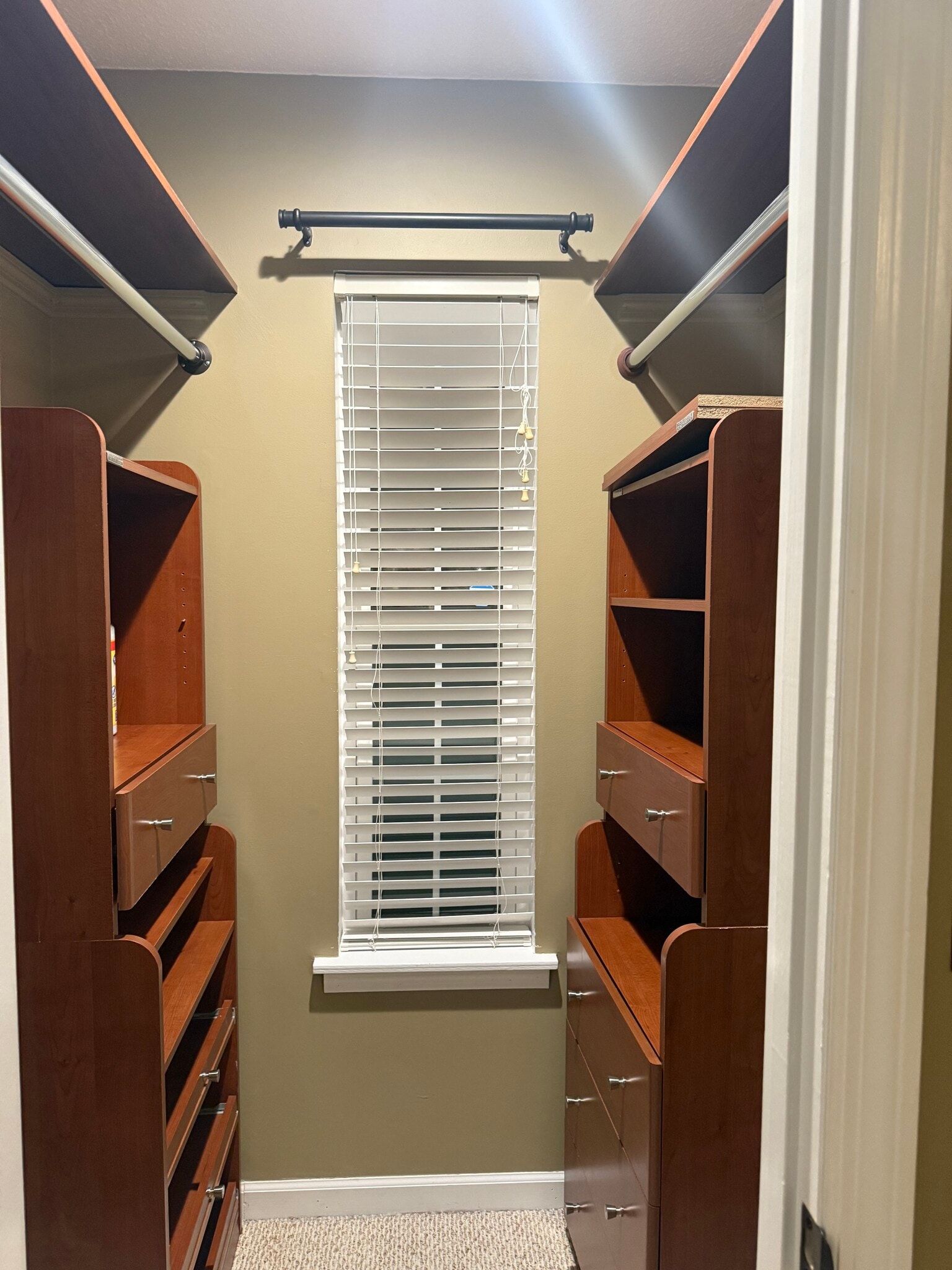 Master bedroom closet - 203 Lyons Cove Dr