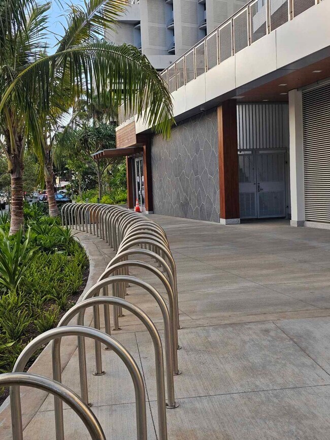 Building Photo - 1500 Rycroft St