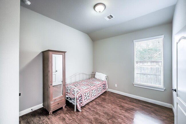 Building Photo - 24211 Olivara Ln