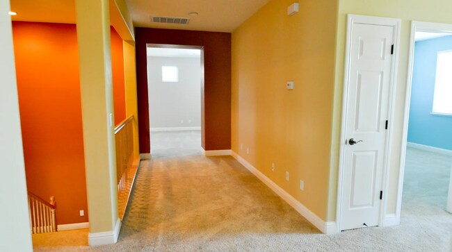 Building Photo - For Rent – Spacious 4-Bedroom Home with Bo...