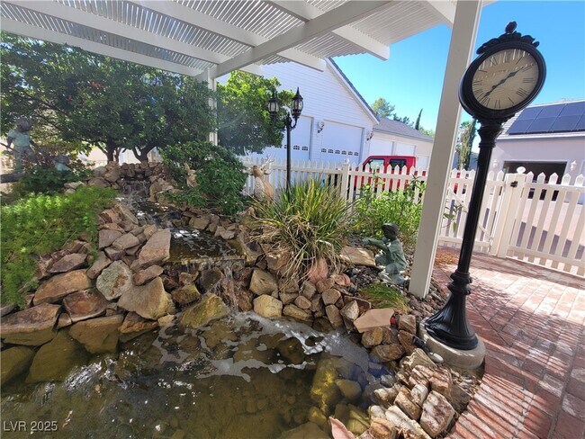 Building Photo - 5110 N Valadez St