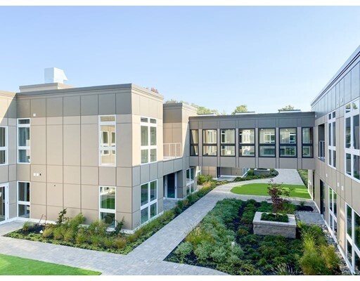 Building Photo - 350 Pleasant St