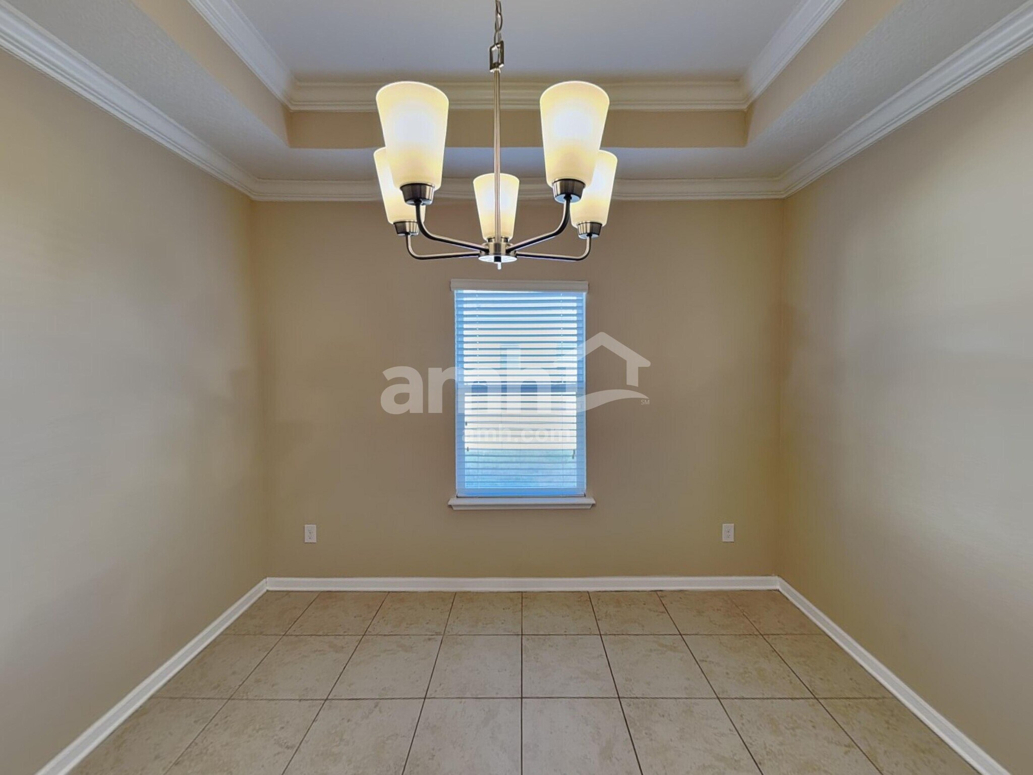 Building Photo - 210 Athens Dr