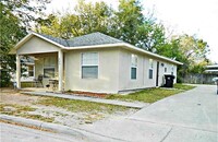 Building Photo - IMMEDIATE MOVE IN!!!!3 bed / 1 Bath Home F...