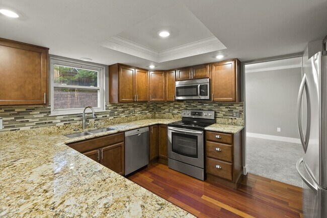 Building Photo - 5647 Old Farm Cir E