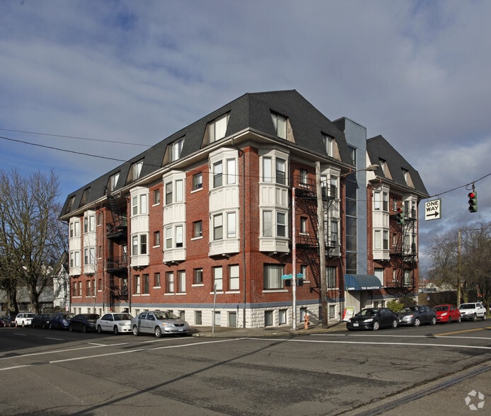 Primary Photo - Grandview Apartments