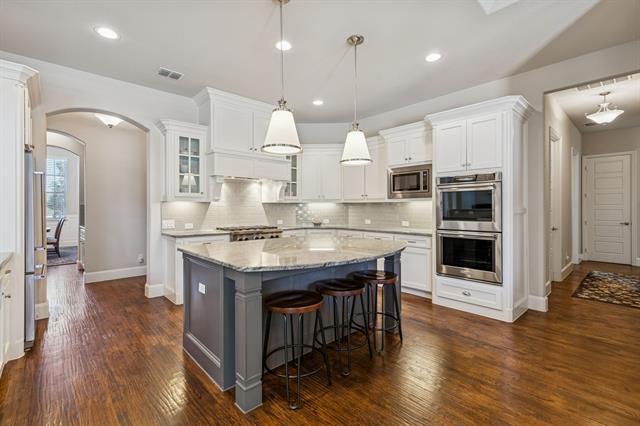Building Photo - 701 Cherrywood Dr