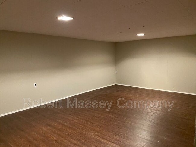 Building Photo - 6802 Penwern Ct