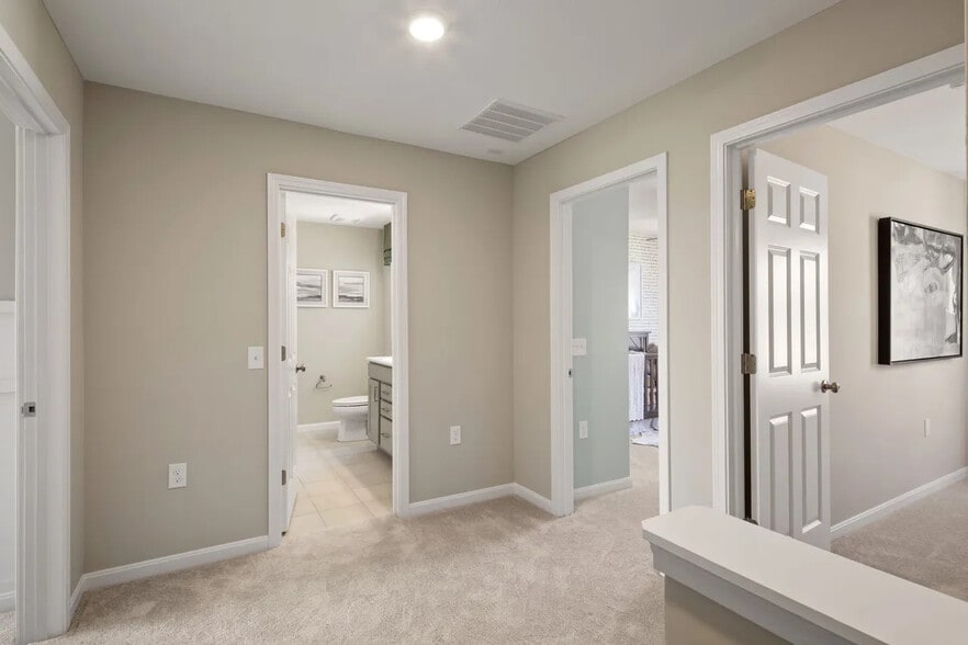 Building Photo - 5567 Eagle Ct